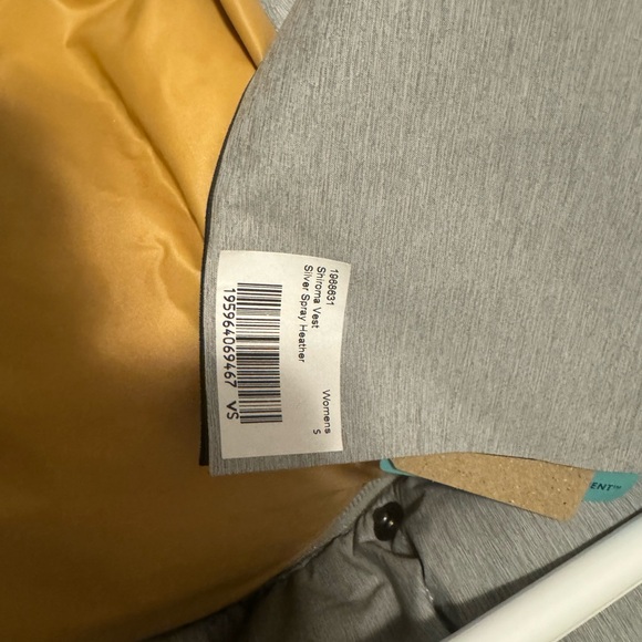 Prana Shiroms Long Puffer Down Vest with Removable Faux Fur Trim- Small - Picture 15 of 16